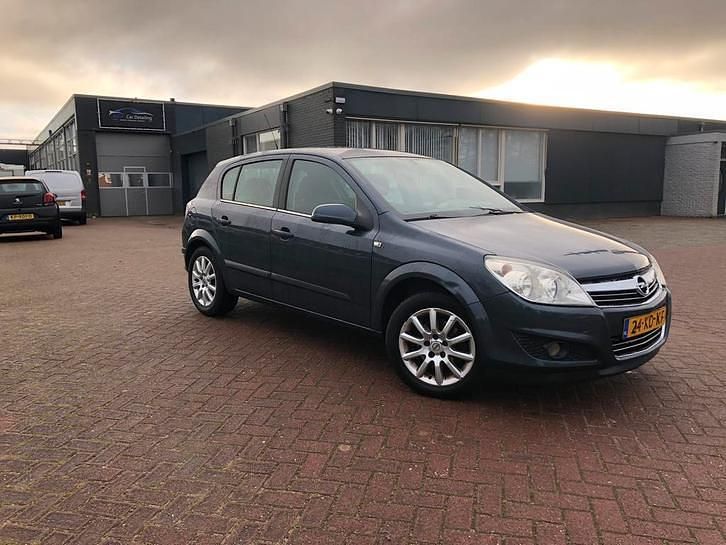 Gebruikt 2007 Opel Astra | € 1.149 (Goede deal) - Afbeelding 1/4