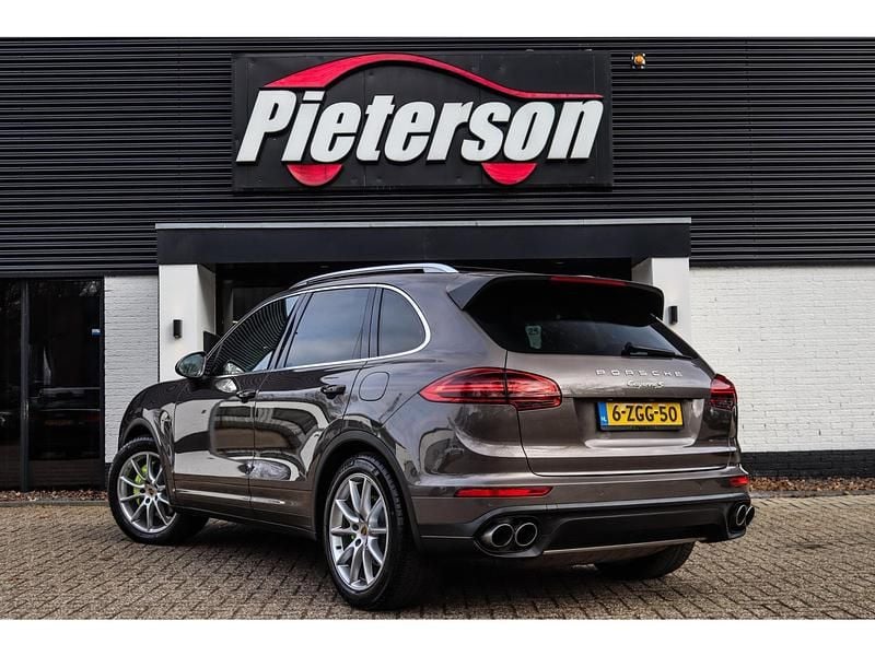 Occasion Porsche Cayenne 334 PK (245 kW) 2015 Bruin SUV