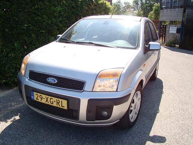 Occasion Ford Fusion Ghia 80 PK (58 kW) 2007 Grijs MPV