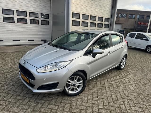 Occasion Ford Fiesta Titanium 95 PK (69 kW) 2016 Grijs Hatchback