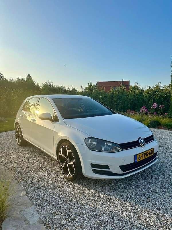 Wit Gebruikt 2014 VW Golf VII Trendline Stationwagen | € 5.000 (Eerlijke prijs) - Afbeelding 1/4