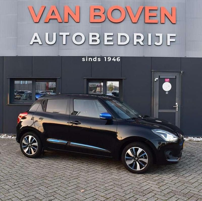 Zwart Gebruikt 2018 Suzuki Swift Hatchback | € 13.950 - Afbeelding 1/4