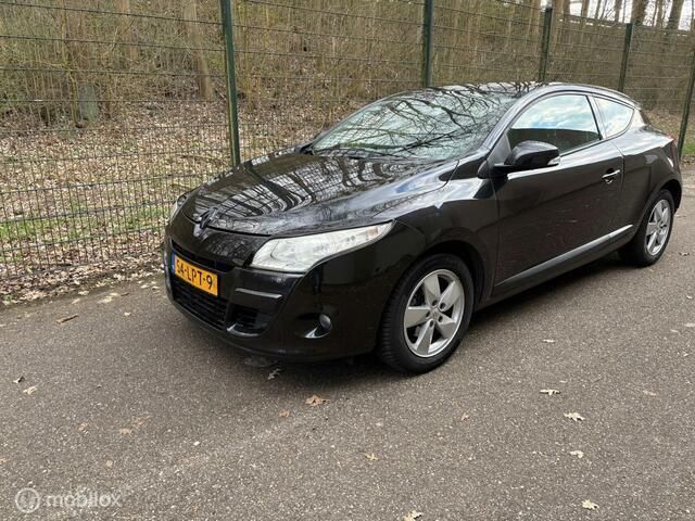 Zwart Gebruikt 2010 Renault Mégane Coupé Dynamique Coupé | € 5.750 (Iets duurder) - Afbeelding 1/4