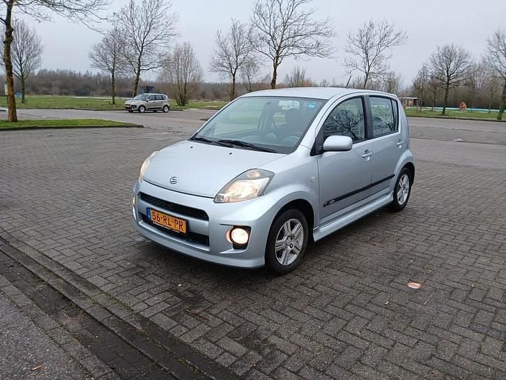 Occasion 2005 Daihatsu Sirion Hatchback | € 1.650 (Eerlijke prijs) - Afbeelding 1/4