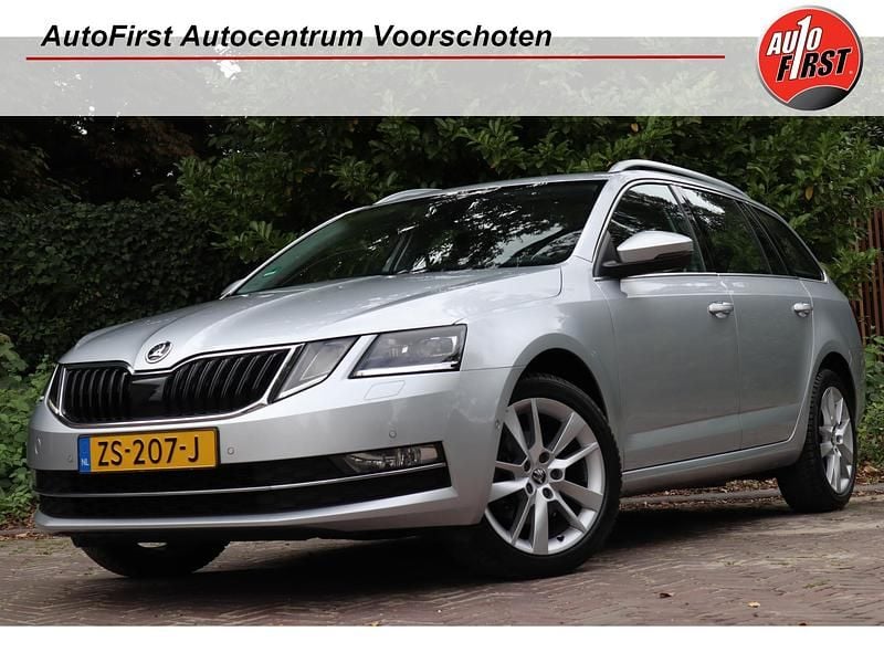 Grijs Gebruikt 2019 Skoda Octavia Business Line Stationwagen | € 18.900 (Eerlijke prijs) - Afbeelding 1/4