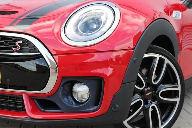 Occasion Mini Cooper Clubman Chili 192 PK (141 kW) 2016 Rood Stationwagen