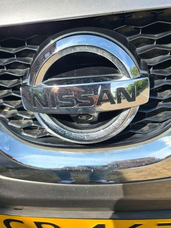 Grijs Occasion 2014 Nissan Qashqai SUV | € 11.000 (Goede deal) - Afbeelding 1/4