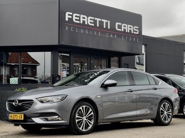 Grijs, metallic lak Gebruikt 2020 Opel Insignia Executive Hatchback | € 17.900 (Eerlijke prijs) - Afbeelding 1/4