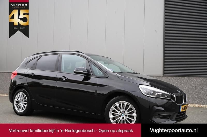 Zwart Gebruikt 2020 BMW 225 Active Tourer Executive MPV | € 21.945 (Eerlijke prijs) - Afbeelding 1/4