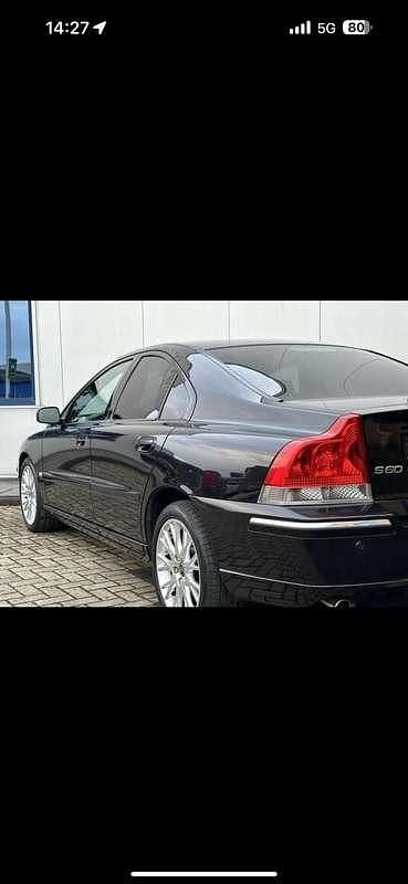 Zwart Gebruikt 2004 Volvo S60 Kinetic Sedan | € 9.800 - Afbeelding 1/4