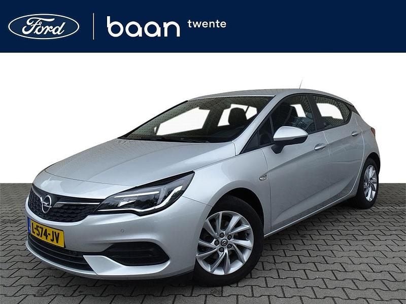 Grijs Gebruikt 2020 Opel Astra Edition Hatchback | € 14.900 (Goede deal) - Afbeelding 1/4