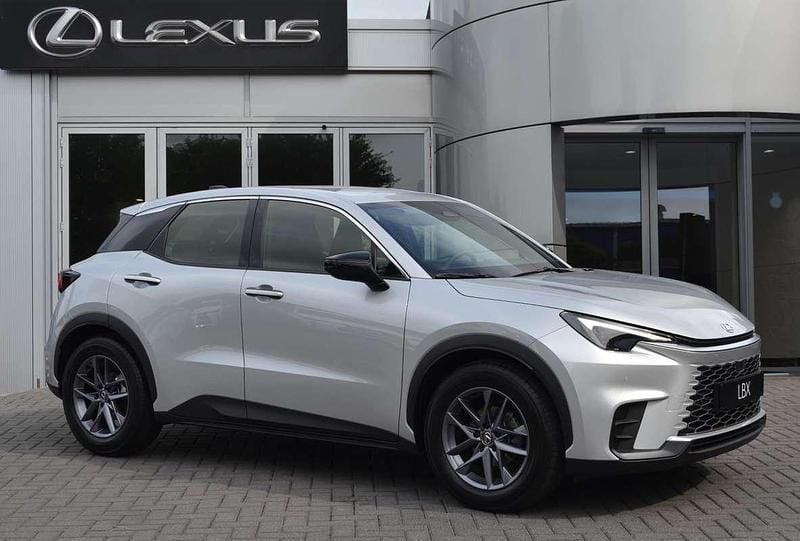 Zilver Gebruikt 2025 Lexus LBX SUV | € 36.890 (Super prijs) - Afbeelding 1/4