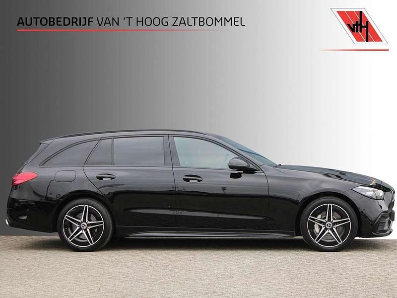 Zwart Gebruikt 2022 Mercedes C300e AMG line Stationwagen | € 34.900 (Eerlijke prijs) - Afbeelding 1/4