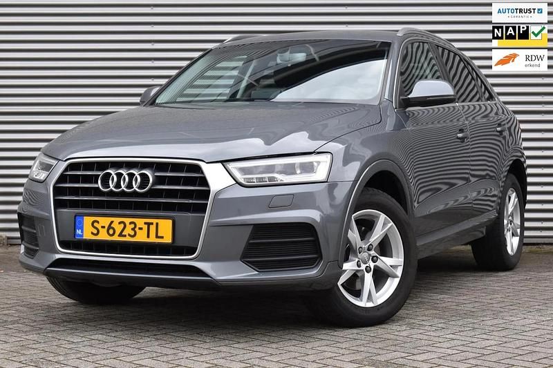 Grijs Gebruikt 2015 Audi Q3 Design SUV | € 21.750 (Duur) - Afbeelding 1/4