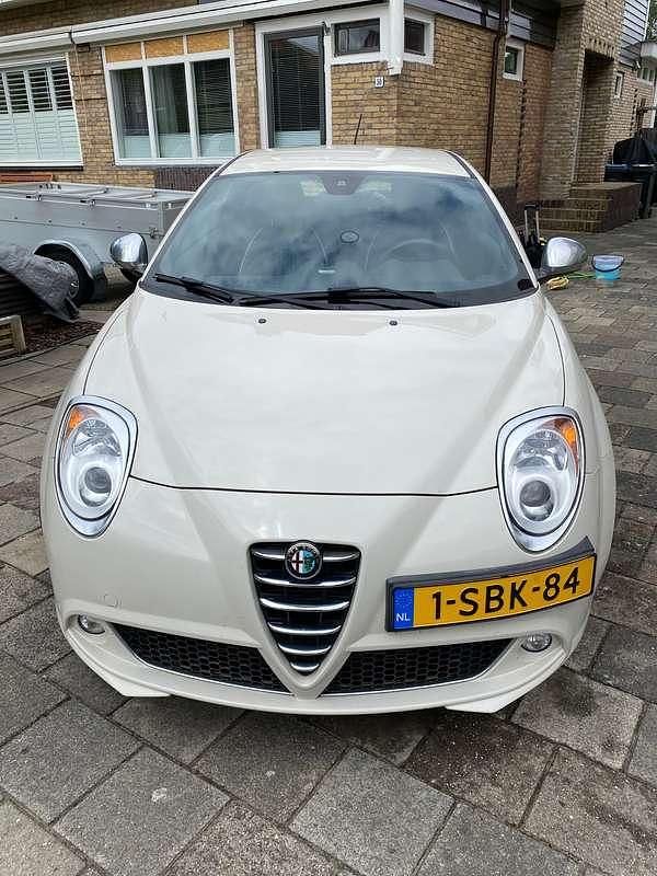 Wit Gebruikt 2013 Alfa Romeo MiTo Hatchback | € 6.900 (Eerlijke prijs) - Afbeelding 1/4