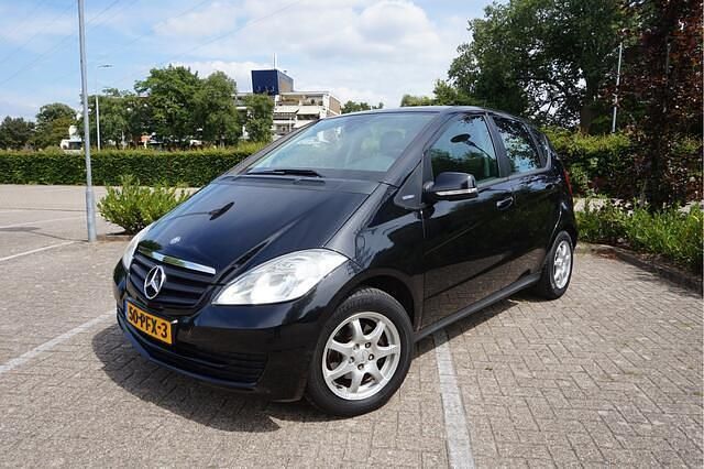 Zwart Gebruikt 2011 Mercedes A160 Business MPV | € 5.250 (Eerlijke prijs) - Afbeelding 1/4