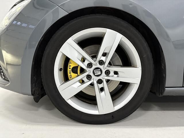 Occasion Seat Leon CONNECT 180 PK (132 kW) 2017 Grijs Hatchback