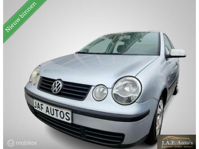 Grijs Gebruikt 2003 VW Polo Hatchback | € 1.499 (Eerlijke prijs) - Afbeelding 1/4