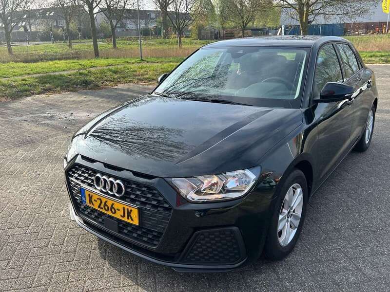 Zwart Gebruikt 2021 Audi A1 Proline Hatchback | € 18.150 (Super prijs) - Afbeelding 1/4