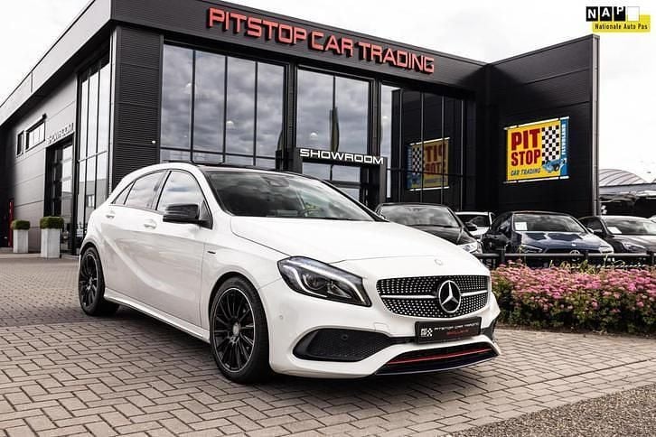 Wit Gebruikt 2016 Mercedes A250 AMG Hatchback | € 18.250 (Eerlijke prijs) - Afbeelding 1/4