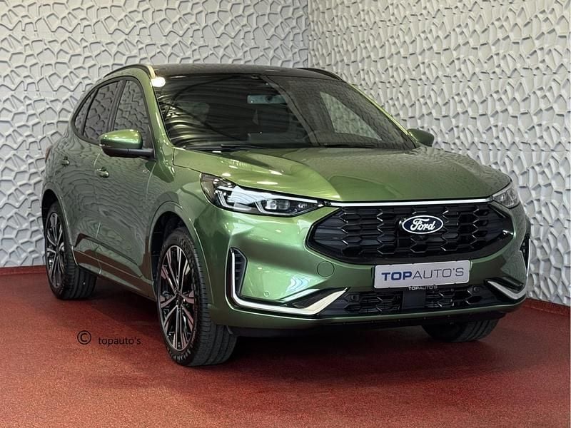 Groen (metallic) Nieuw 2025 Ford Kuga ST-Line X SUV | € 44.990 (Eerlijke prijs) - Afbeelding 1/4