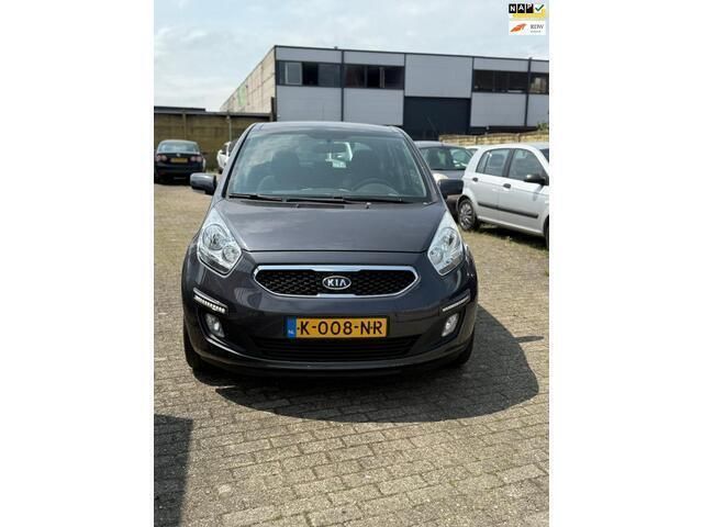 Grijs Gebruikt 2012 Kia Venga Hatchback | € 3.650 (Eerlijke prijs) - Afbeelding 1/4