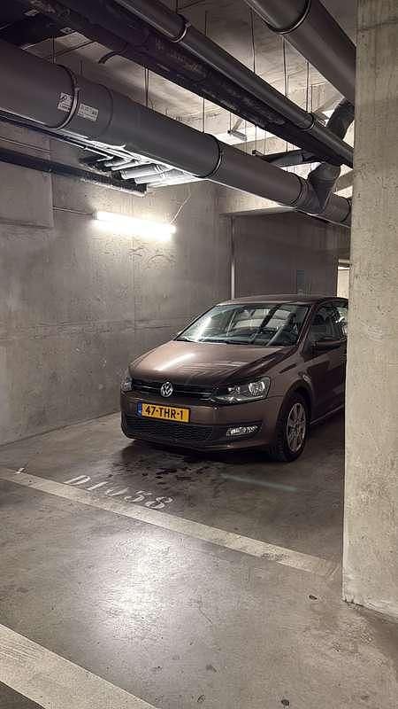 Bruin Gebruikt 2012 VW Polo Comfortline Sedan | € 6.000 (Eerlijke prijs) - Afbeelding 1/4