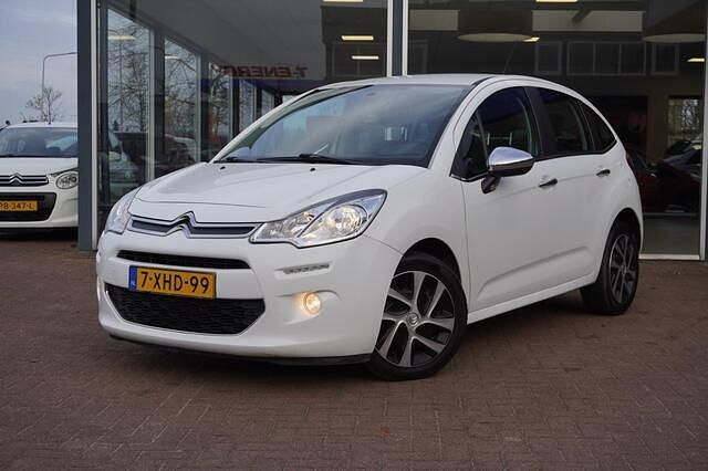 Wit Occasion 2014 Citroën C3 PureTech Hatchback | € 5.950 (Eerlijke prijs) - Afbeelding 1/4