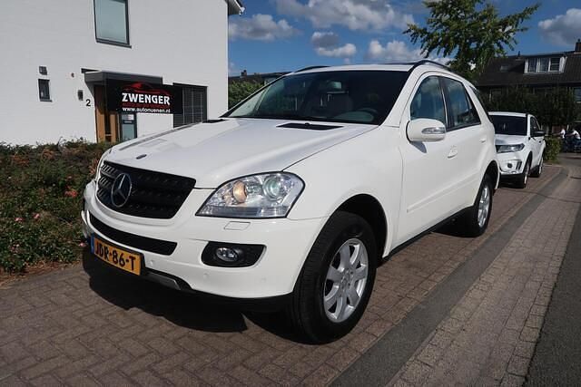 Wit Gebruikt 2007 Mercedes 350 SUV | € 24.450 (Iets duurder) - Afbeelding 1/4