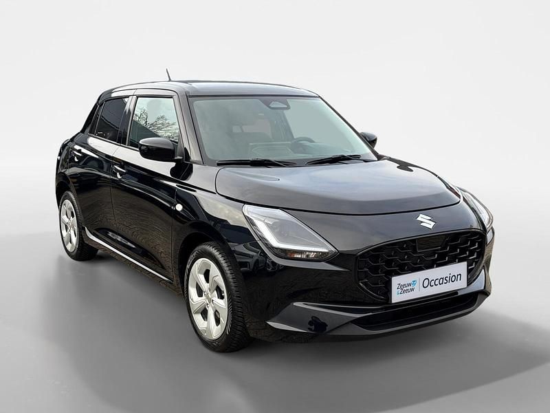 Occasion Suzuki Swift 2025 Super black pearl (donker zwart) Hatchback