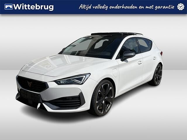 Wit Gebruikt 2022 Cupra Leon Hatchback | € 27.450 (Eerlijke prijs) - Afbeelding 1/2