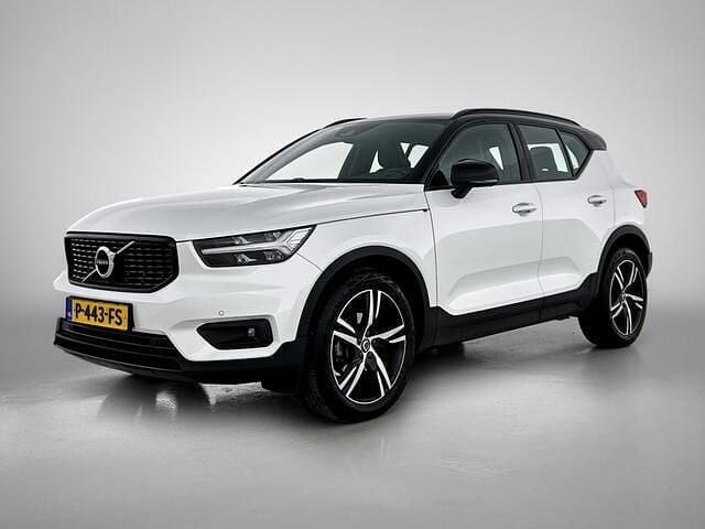 Wit Occasion 2022 Volvo XC40 R-Design SUV | € 26.800 (Eerlijke prijs) - Afbeelding 1/4