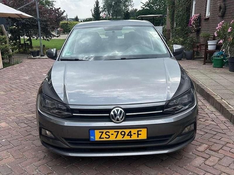 Zilver Occasion 2019 VW Polo Comfortline Hatchback | € 14.250 (Eerlijke prijs) - Afbeelding 1/4