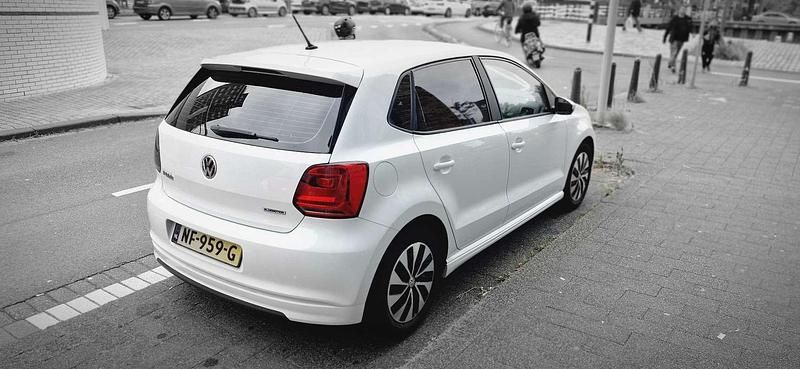 Wit Occasion 2017 VW Polo Edition Hatchback | € 10.500 (Duur) - Afbeelding 1/4