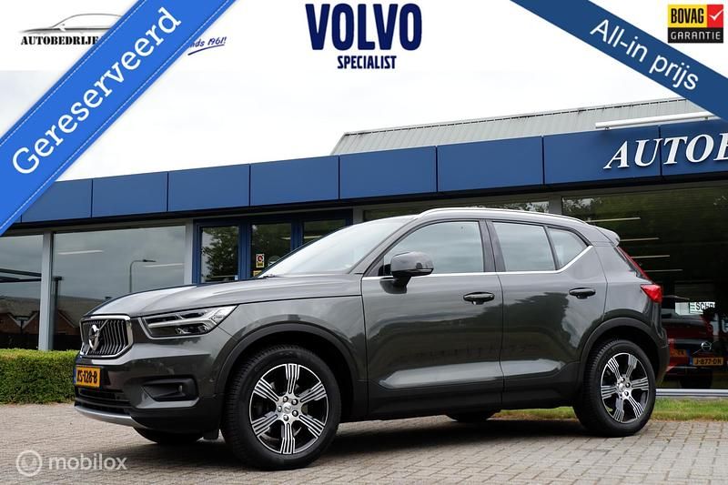 Grijs Gebruikt 2019 Volvo XC40 Inscription SUV | € 32.895 (Iets duurder) - Afbeelding 1/4