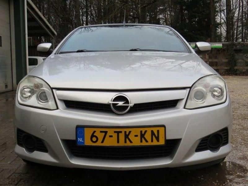 Occasion Opel Tigra Sport 90 PK (66 kW) 2006 Grijs Cabriolet