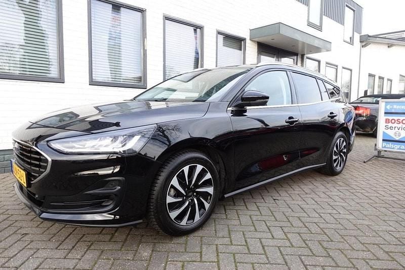 Zwart Occasion 2025 Ford Focus Titanium X Stationwagen | € 26.500 (Eerlijke prijs) - Afbeelding 1/4