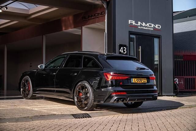 Occasion Audi S6 Comfort 349 PK (256 kW) 2020 Zwart (metallic) Stationwagen