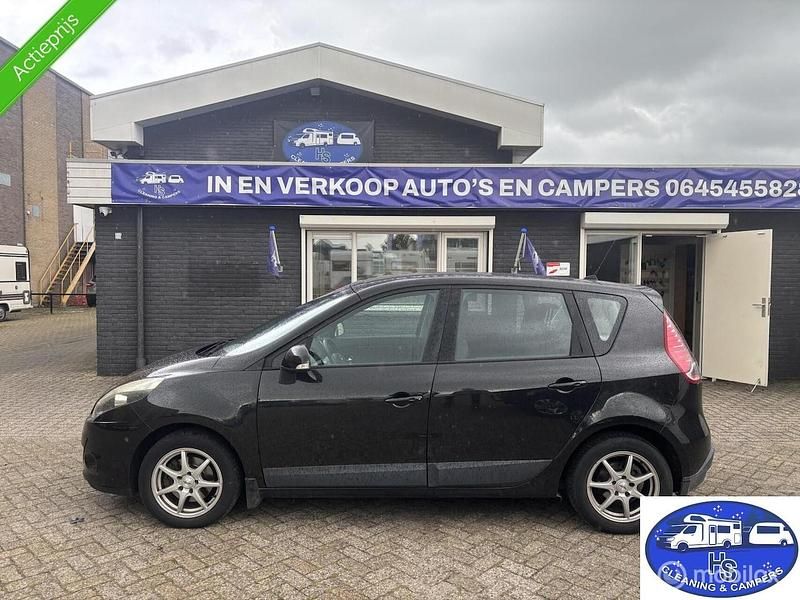 Zwart Gebruikt 2010 Renault Scénic III Expression MPV | € 3.900 - Afbeelding 1/4