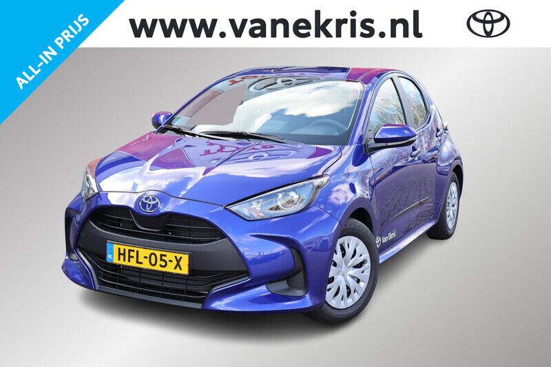 Blauw Gebruikt 2025 Toyota Yaris Hybrid Comfort Hatchback | € 25.666 (Eerlijke prijs) - Afbeelding 1/4