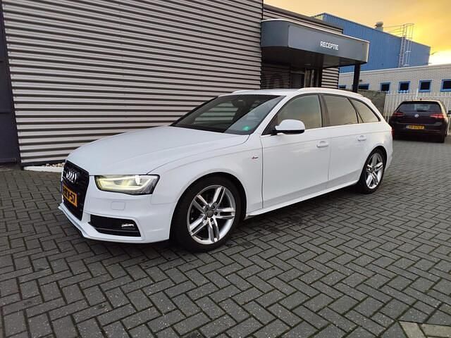 Wit Gebruikt 2014 Audi A4 Sport Stationwagen | € 8.250 (Eerlijke prijs) - Afbeelding 1/4