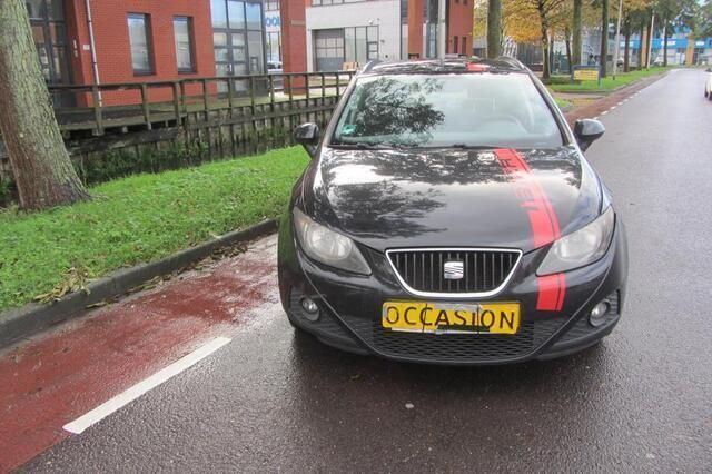 Zwart Occasion 2011 Seat Ibiza ST Ecomotive Stationwagen | € 1.450 (Eerlijke prijs) - Afbeelding 1/4