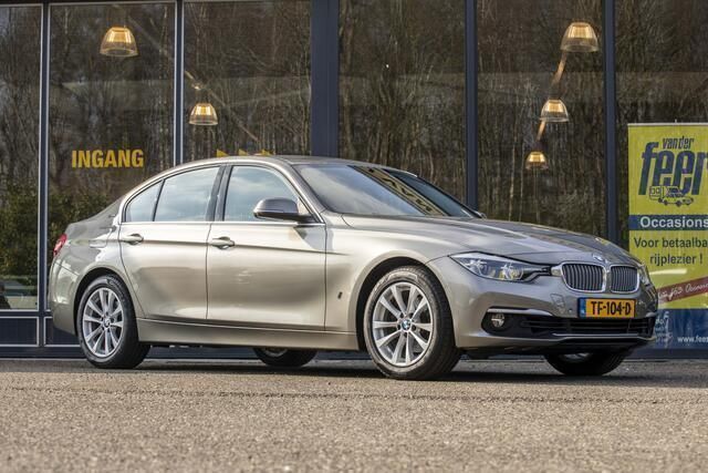Grijs Gebruikt 2018 BMW 330 Luxury Line Sedan | € 24.950 (Super prijs) - Afbeelding 1/4
