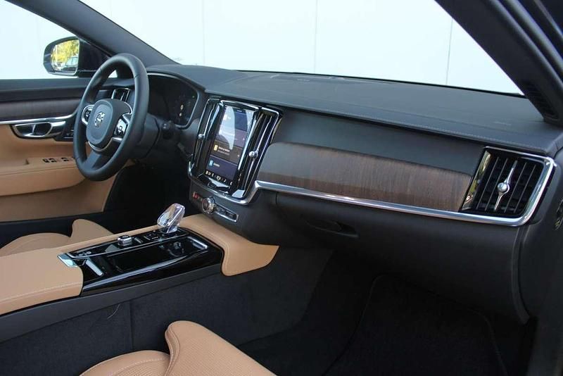 Occasion Volvo V90 Plus 349 PK (256 kW) 2024 Zwart Stationwagen