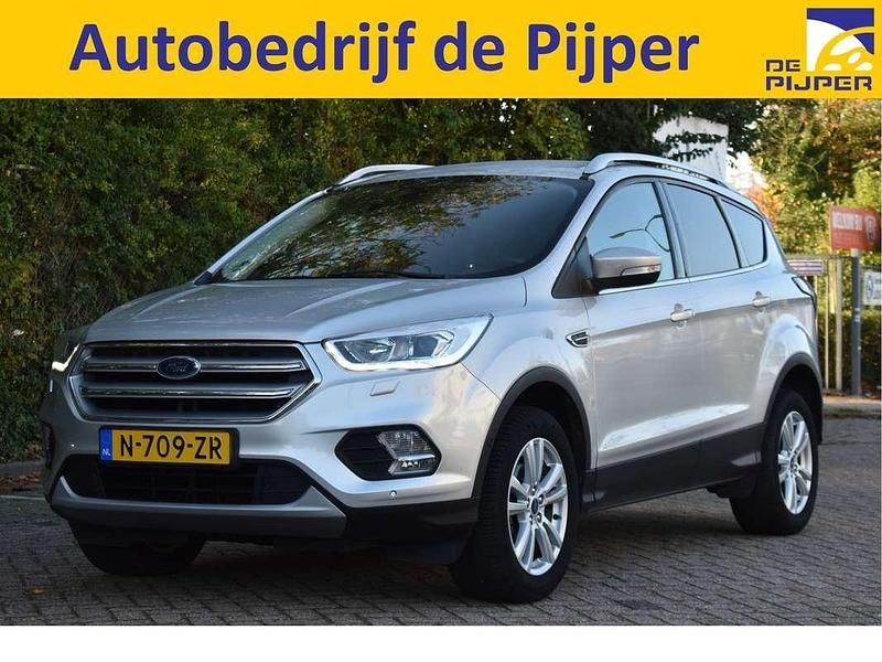 Grijs Gebruikt 2020 Ford Kuga Titanium SUV | € 19.950 (Goede deal) - Afbeelding 1/3