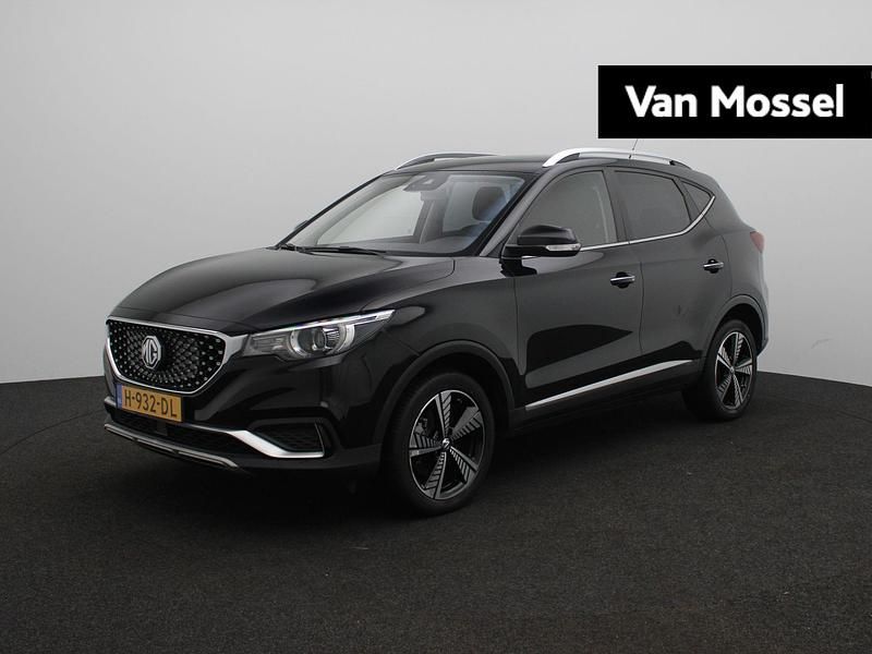 Zwart Gebruikt 2019 MG ZS Luxury Sedan | € 11.777 (Eerlijke prijs) - Afbeelding 1/4