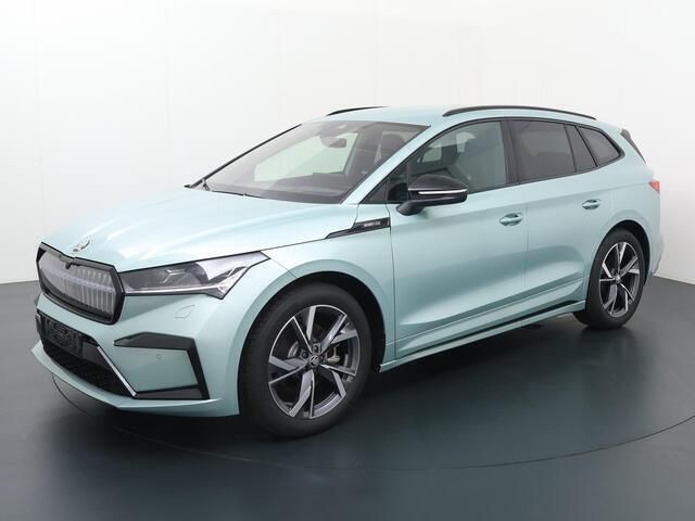 Zilver, metallic lak Nieuw 2024 Skoda Enyaq iV SportLine SUV | € 43.840 (Goede deal) - Afbeelding 1/4