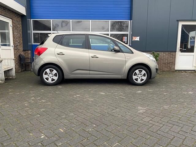 Occasion Kia Venga 90 PK (66 kW) 2013 Grijs Hatchback