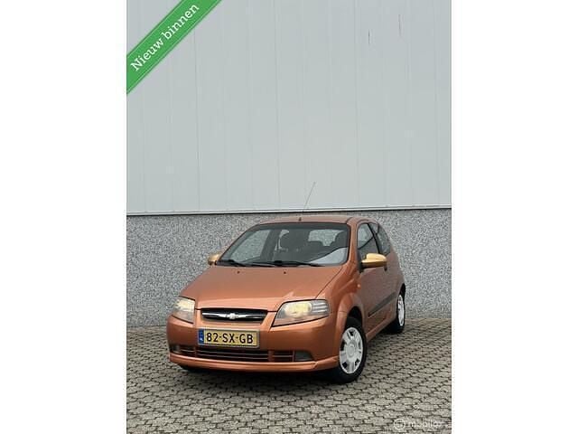 Oranje Gebruikt 2006 Chevrolet Kalos Hatchback | € 1.700 (Eerlijke prijs) - Afbeelding 1/4