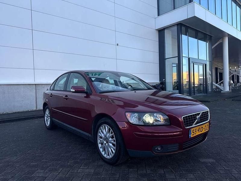 Occasion Volvo S40 Summum 140 PK (102 kW) 2005 Rood Sedan
